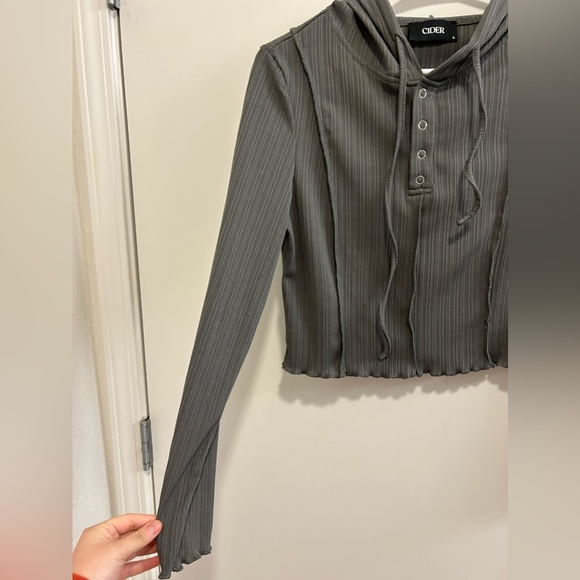 🍁Like New CIDER Ribbed Cropped Long Sleeve - Picture 7 of 9